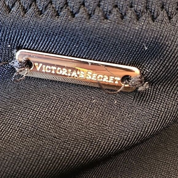 Victoria's Secret Cheeky Bikini - Picture 3 of 6